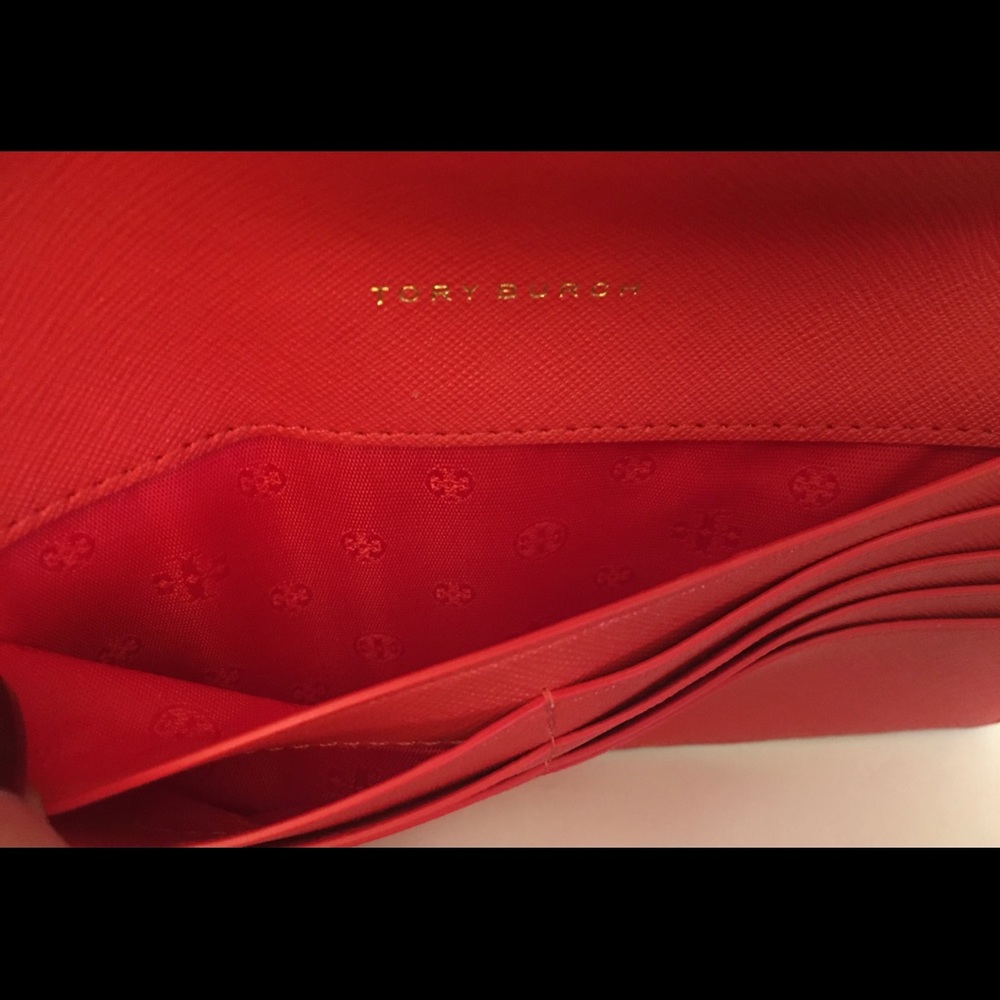⭐️NWT !! Tory Burch Slim Wallet/Wristlet !!⭐️ - Picture 5 of 6